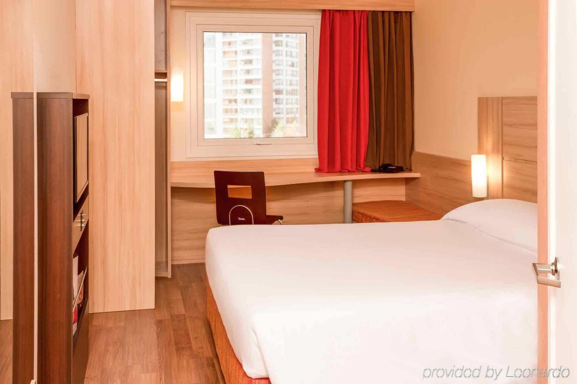 Ibis Condes Hotel